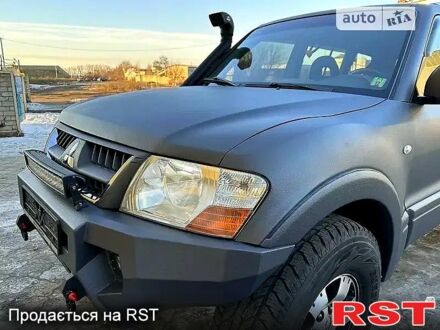 Сірий Міцубісі Паджеро, об'ємом двигуна 3.2 л та пробігом 450 тис. км за 10000 $, фото 1 на Automoto.ua