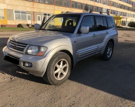 Серый Мицубиси Паджеро, объемом двигателя 3.2 л и пробегом 280 тыс. км за 4900 $, фото 1 на Automoto.ua