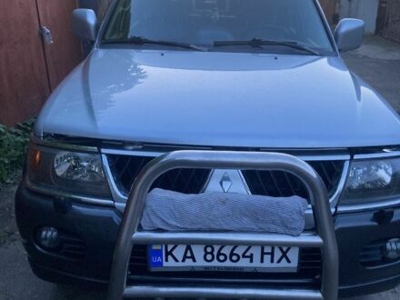 Мицубиси Паджеро 2004 в Софіївська Борщагівка на Automoto.ua Серый Мицубиси Паджеро, объемом двигателя 3 л и пробегом 390 тыс. км за 8500 $, фото 1 на Automoto.ua
