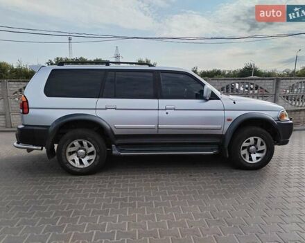 Міцубісі Паджеро 2005 у Кривому Розі на Automoto.ua Сірий Міцубісі Паджеро, об'ємом двигуна 2.97 л та пробігом 215 тис. км за 8000 $, фото 1 на Automoto.ua