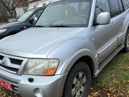 Серый Мицубиси Паджеро, объемом двигателя 3.2 л и пробегом 260 тыс. км за 4500 $, фото 1 на Automoto.ua