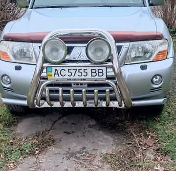 Серый Мицубиси Паджеро, объемом двигателя 3.2 л и пробегом 277 тыс. км за 8700 $, фото 1 на Automoto.ua