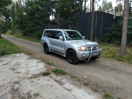 Сірий Міцубісі Паджеро, об'ємом двигуна 3.2 л та пробігом 280 тис. км за 4200 $, фото 1 на Automoto.ua