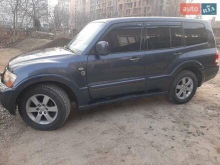Сірий Міцубісі Паджеро, об'ємом двигуна 3.2 л та пробігом 320 тис. км за 8500 $, фото 1 на Automoto.ua