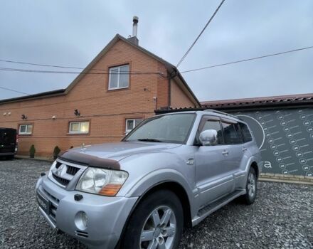 Сірий Міцубісі Паджеро, об'ємом двигуна 3.8 л та пробігом 355 тис. км за 7300 $, фото 1 на Automoto.ua