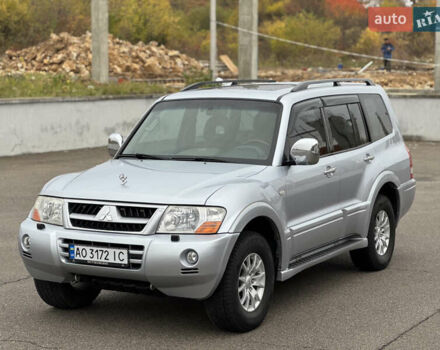 Серый Мицубиси Паджеро, объемом двигателя 2.97 л и пробегом 211 тыс. км за 10970 $, фото 1 на Automoto.ua