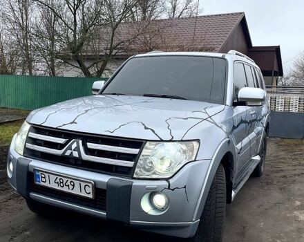 Серый Мицубиси Паджеро, объемом двигателя 3.8 л и пробегом 213 тыс. км за 10300 $, фото 1 на Automoto.ua