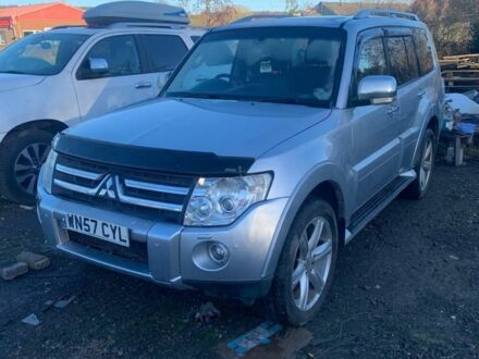 Сірий Міцубісі Паджеро, об'ємом двигуна 3.2 л та пробігом 150 тис. км за 4062 $, фото 1 на Automoto.ua