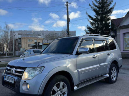 Серый Мицубиси Паджеро, объемом двигателя 3.8 л и пробегом 271 тыс. км за 9999 $, фото 1 на Automoto.ua