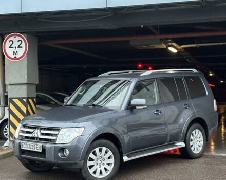 Сірий Міцубісі Паджеро, об'ємом двигуна 3.2 л та пробігом 235 тис. км за 10950 $, фото 1 на Automoto.ua