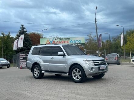 Сірий Міцубісі Паджеро, об'ємом двигуна 3.2 л та пробігом 197 тис. км за 11500 $, фото 1 на Automoto.ua