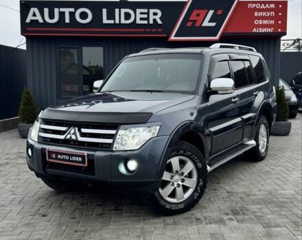 Сірий Міцубісі Паджеро, об'ємом двигуна 3 л та пробігом 191 тис. км за 9999 $, фото 1 на Automoto.ua
