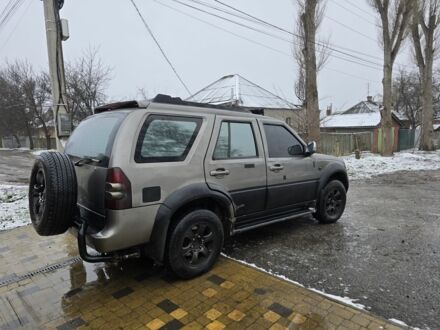 Серый Мицубиси Паджеро, объемом двигателя 2.2 л и пробегом 200 тыс. км за 2500 $, фото 1 на Automoto.ua