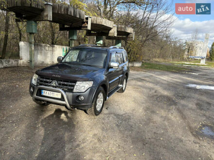 Серый Мицубиси Паджеро, объемом двигателя 2.97 л и пробегом 182 тыс. км за 11800 $, фото 1 на Automoto.ua