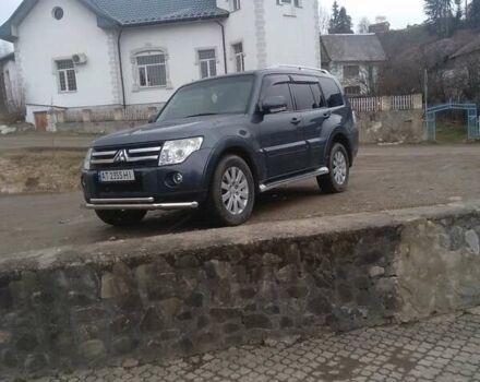 Серый Мицубиси Паджеро, объемом двигателя 3.2 л и пробегом 268 тыс. км за 13400 $, фото 1 на Automoto.ua