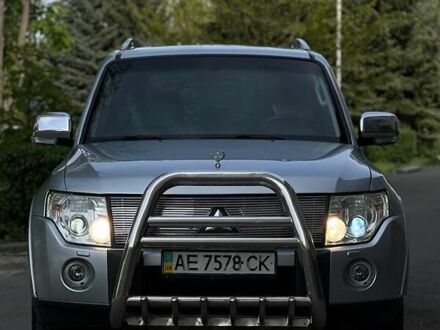 Мицубиси Паджеро 2008 в Вольногорске на Automoto.ua Серый Мицубиси Паджеро, объемом двигателя 2.97 л и пробегом 193 тыс. км за 12200 $, фото 1 на Automoto.ua