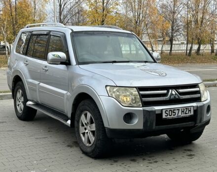 Серый Мицубиси Паджеро, объемом двигателя 3.2 л и пробегом 170 тыс. км за 4650 $, фото 1 на Automoto.ua