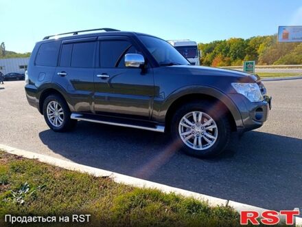 Мицубиси Паджеро 2013 в Харькове на Automoto.ua Серый Мицубиси Паджеро, объемом двигателя 3.2 л и пробегом 179 тыс. км за 17999 $, фото 1 на Automoto.ua