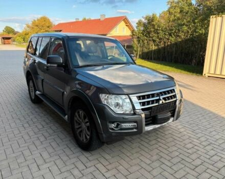 Серый Мицубиси Паджеро, объемом двигателя 3.2 л и пробегом 57 тыс. км за 20000 $, фото 1 на Automoto.ua