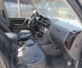 Синий Мицубиси Паджеро, объемом двигателя 3.2 л и пробегом 350 тыс. км за 4000 $, фото 2 на Automoto.ua