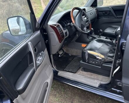 Синий Мицубиси Паджеро, объемом двигателя 3.2 л и пробегом 321 тыс. км за 3300 $, фото 6 на Automoto.ua