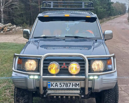 Синій Міцубісі Паджеро, об'ємом двигуна 2.5 л та пробігом 475 тис. км за 7500 $, фото 4 на Automoto.ua