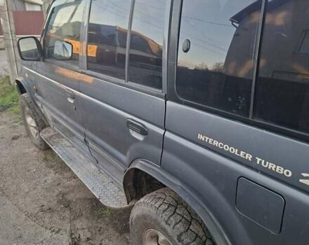 Синій Міцубісі Паджеро, об'ємом двигуна 2.8 л та пробігом 395 тис. км за 5700 $, фото 6 на Automoto.ua