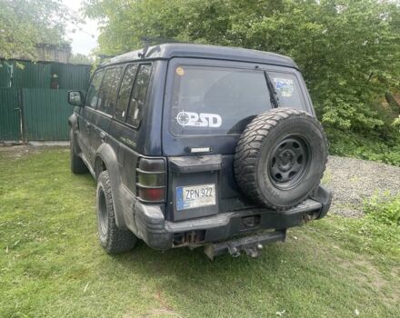 Синий Мицубиси Паджеро, объемом двигателя 2.8 л и пробегом 350 тыс. км за 2500 $, фото 2 на Automoto.ua