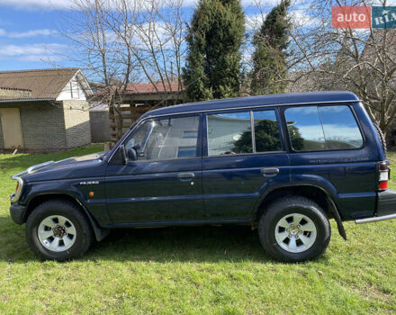 Синій Міцубісі Паджеро, об'ємом двигуна 2.5 л та пробігом 380 тис. км за 7500 $, фото 3 на Automoto.ua