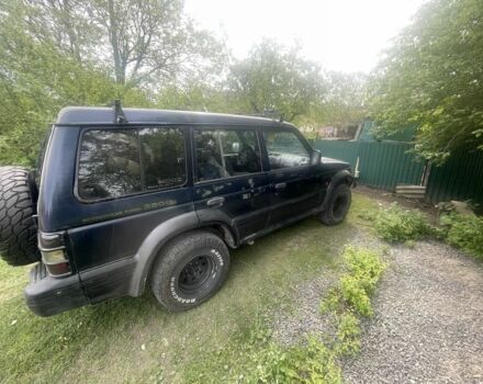 Синий Мицубиси Паджеро, объемом двигателя 2.8 л и пробегом 350 тыс. км за 2500 $, фото 1 на Automoto.ua