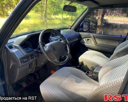 Мицубиси Паджеро 1997 в Ахтырке на Automoto.ua Синий Мицубиси Паджеро, объемом двигателя 3 л и пробегом 275 тыс. км за 4450 $, фото 5 на Automoto.ua