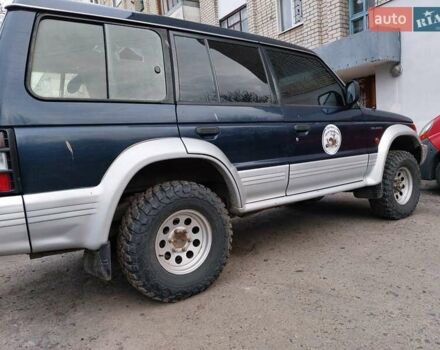 Синій Міцубісі Паджеро, об'ємом двигуна 3 л та пробігом 22 тис. км за 8500 $, фото 2 на Automoto.ua