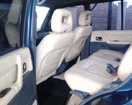 Синій Міцубісі Паджеро, об'ємом двигуна 3.5 л та пробігом 300 тис. км за 12000 $, фото 4 на Automoto.ua