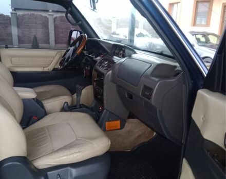 Синій Міцубісі Паджеро, об'ємом двигуна 3.5 л та пробігом 300 тис. км за 12000 $, фото 14 на Automoto.ua