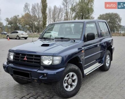Синій Міцубісі Паджеро, об'ємом двигуна 2.84 л та пробігом 242 тис. км за 6750 $, фото 1 на Automoto.ua