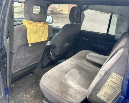 Синий Мицубиси Паджеро, объемом двигателя 0 л и пробегом 100 тыс. км за 1500 $, фото 5 на Automoto.ua