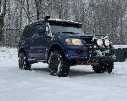 Синий Мицубиси Паджеро, объемом двигателя 3.2 л и пробегом 230 тыс. км за 3400 $, фото 3 на Automoto.ua