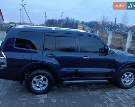 Синий Мицубиси Паджеро, объемом двигателя 3.5 л и пробегом 305 тыс. км за 6300 $, фото 1 на Automoto.ua