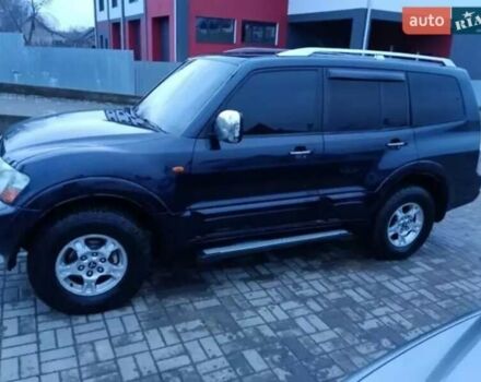 Синій Міцубісі Паджеро, об'ємом двигуна 3.5 л та пробігом 305 тис. км за 6300 $, фото 2 на Automoto.ua