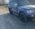 Синій Міцубісі Паджеро, об'ємом двигуна 3.5 л та пробігом 257 тис. км за 5998 $, фото 2 на Automoto.ua