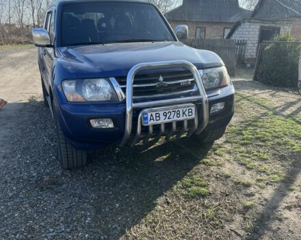 Синий Мицубиси Паджеро, объемом двигателя 3.5 л и пробегом 257 тыс. км за 6700 $, фото 1 на Automoto.ua