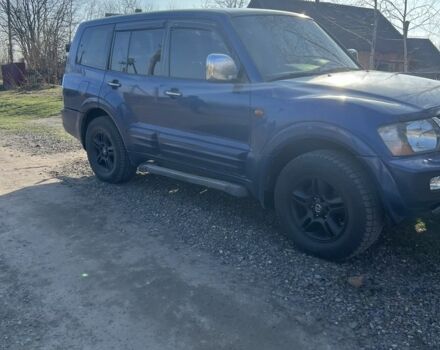 Синий Мицубиси Паджеро, объемом двигателя 3.5 л и пробегом 257 тыс. км за 6000 $, фото 3 на Automoto.ua