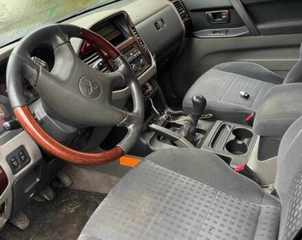 Синий Мицубиси Паджеро, объемом двигателя 3.2 л и пробегом 111 тыс. км за 4706 $, фото 4 на Automoto.ua