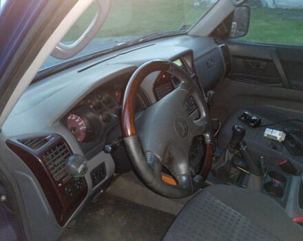 Синий Мицубиси Паджеро, объемом двигателя 3.2 л и пробегом 320 тыс. км за 4673 $, фото 5 на Automoto.ua