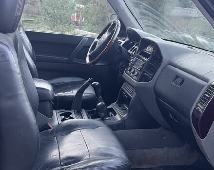 Синий Мицубиси Паджеро, объемом двигателя 0 л и пробегом 300 тыс. км за 6399 $, фото 6 на Automoto.ua