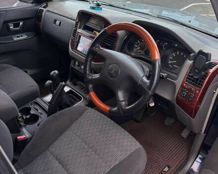 Синий Мицубиси Паджеро, объемом двигателя 3.2 л и пробегом 133 тыс. км за 5000 $, фото 2 на Automoto.ua