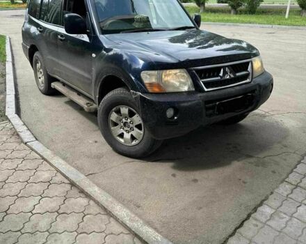 Синий Мицубиси Паджеро, объемом двигателя 3.2 л и пробегом 133 тыс. км за 5000 $, фото 1 на Automoto.ua