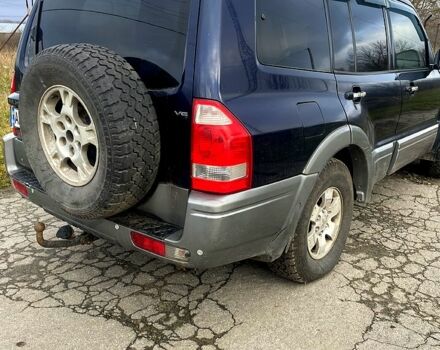 Синій Міцубісі Паджеро, об'ємом двигуна 2.9 л та пробігом 320 тис. км за 4400 $, фото 1 на Automoto.ua