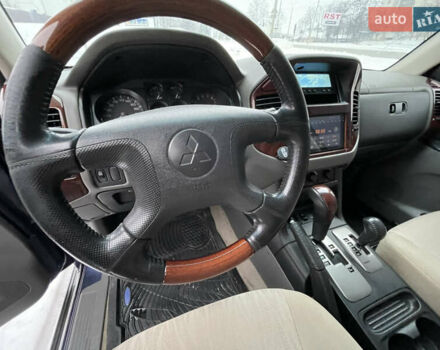 Синій Міцубісі Паджеро, об'ємом двигуна 3 л та пробігом 295 тис. км за 8500 $, фото 23 на Automoto.ua