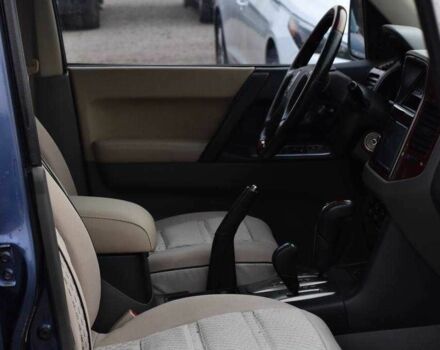 Синій Міцубісі Паджеро, об'ємом двигуна 3 л та пробігом 220 тис. км за 8450 $, фото 11 на Automoto.ua